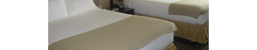 Holiday Inn Express & Suites Del Rio By Ihg Εξωτερικό φωτογραφία