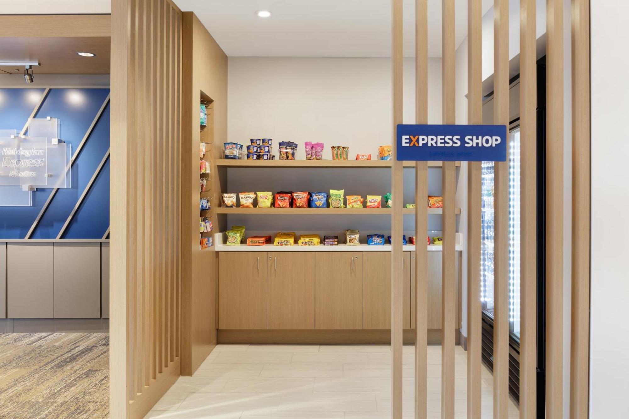 Holiday Inn Express & Suites Del Rio By Ihg Εξωτερικό φωτογραφία