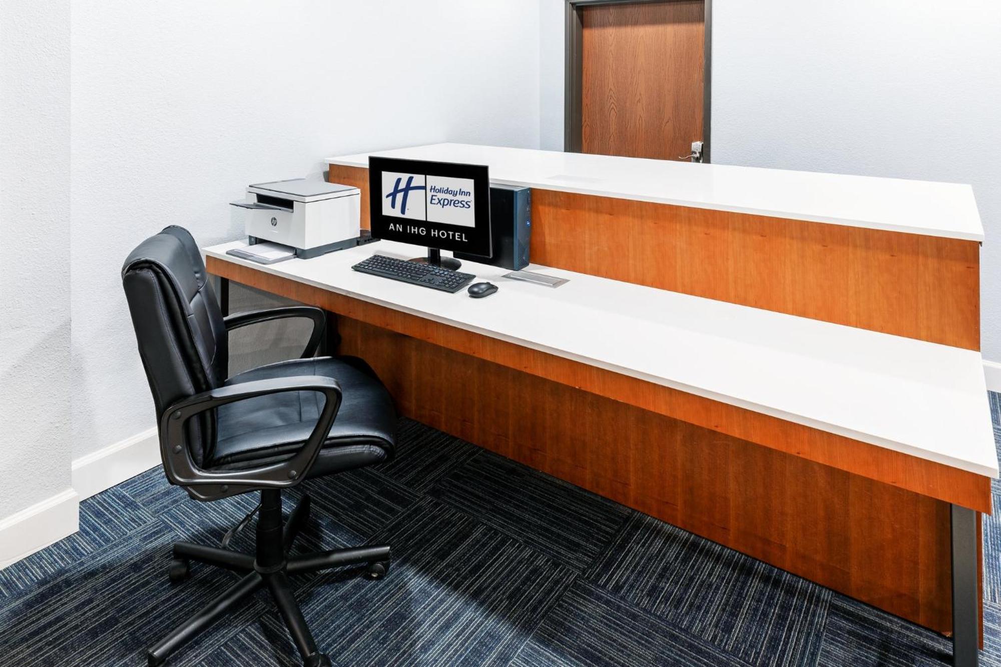 Holiday Inn Express & Suites Del Rio By Ihg Εξωτερικό φωτογραφία
