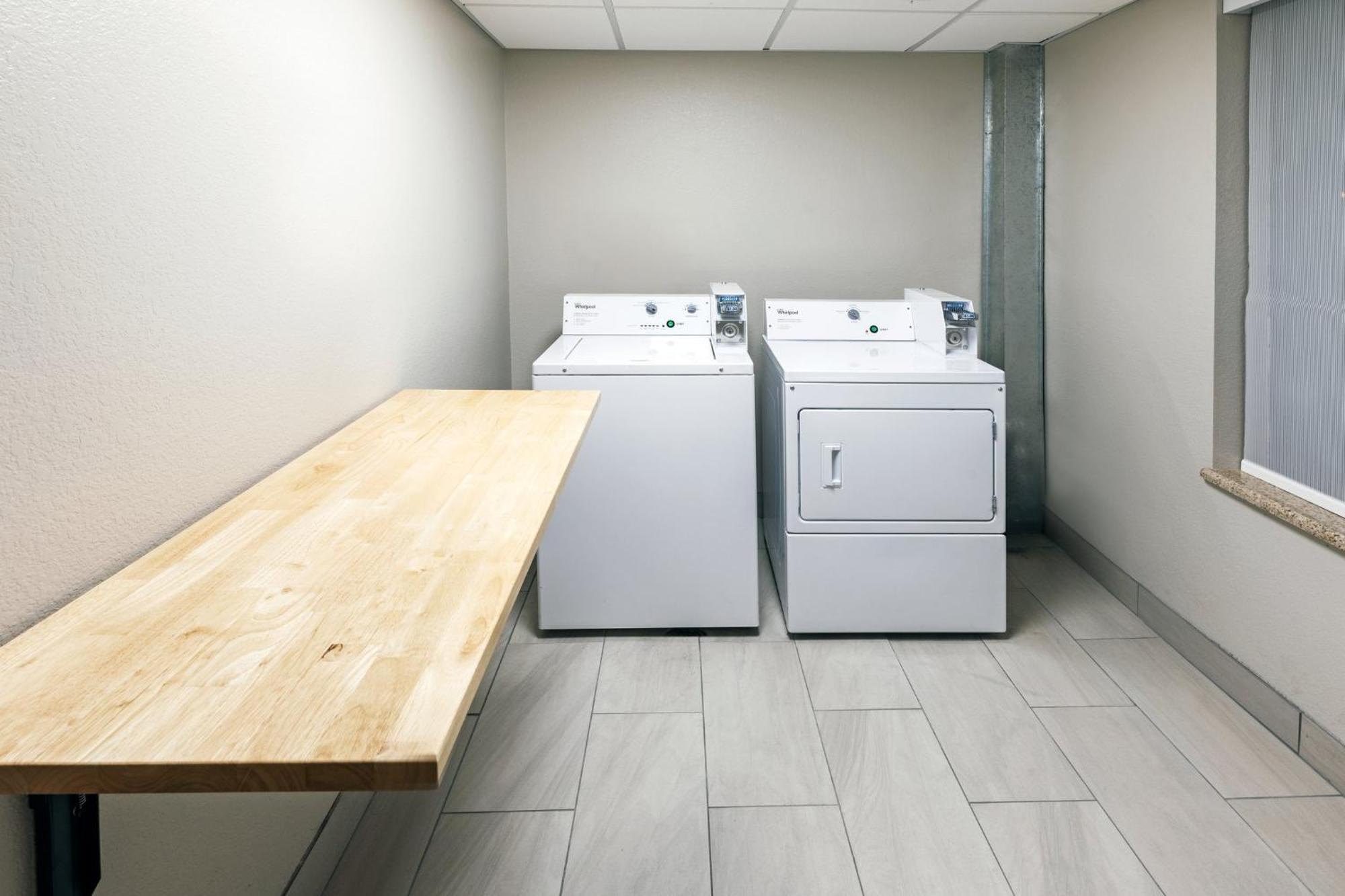 Holiday Inn Express & Suites Del Rio By Ihg Εξωτερικό φωτογραφία