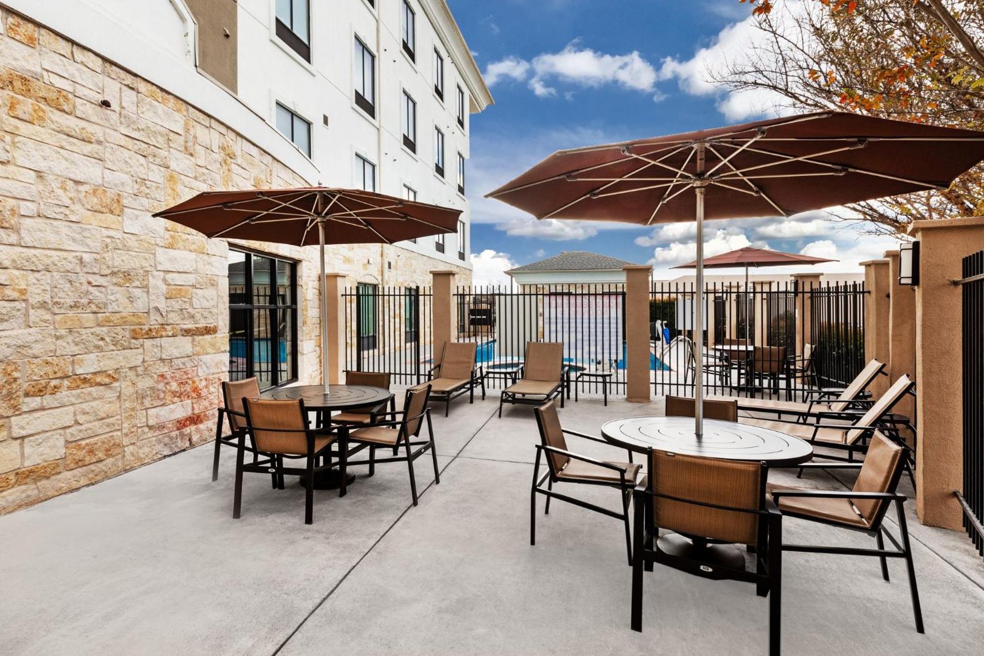 Holiday Inn Express & Suites Del Rio By Ihg Εξωτερικό φωτογραφία