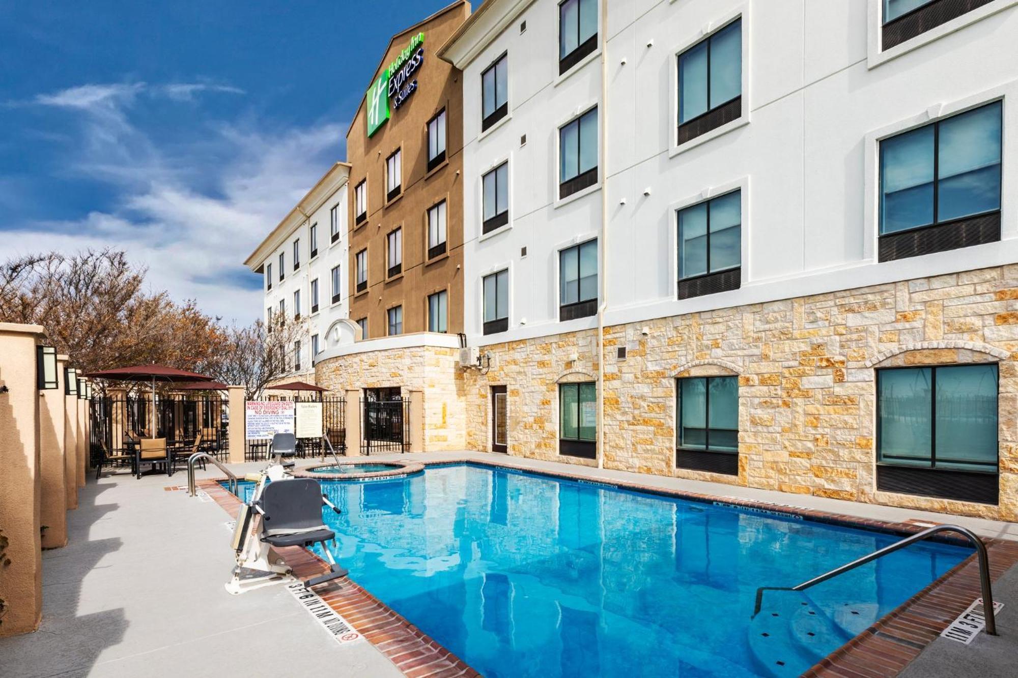 Holiday Inn Express & Suites Del Rio By Ihg Εξωτερικό φωτογραφία