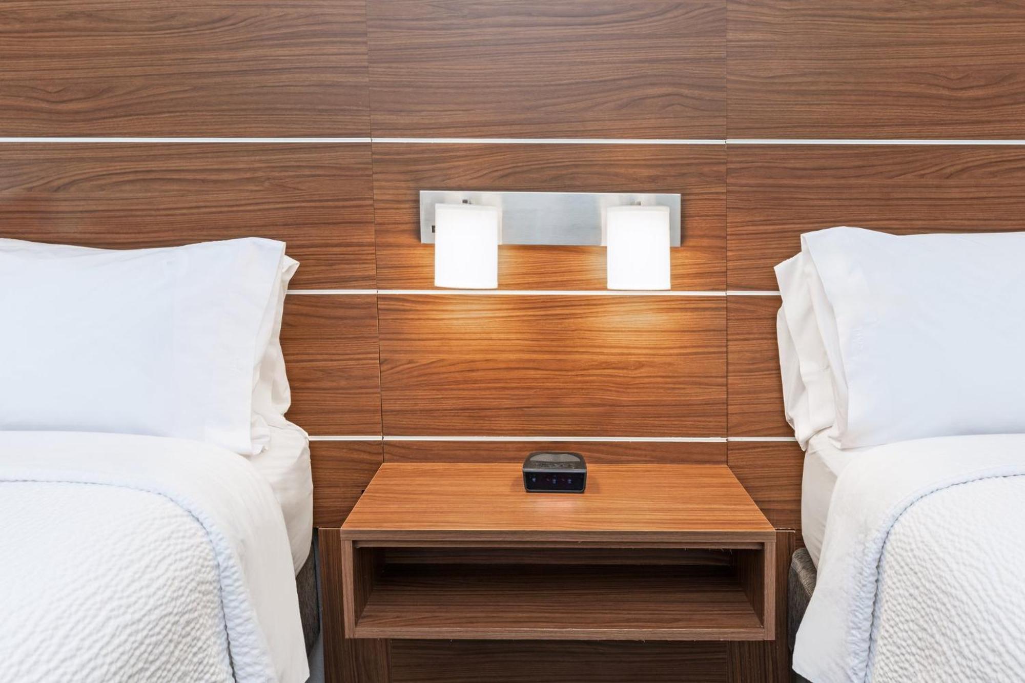 Holiday Inn Express & Suites Del Rio By Ihg Εξωτερικό φωτογραφία
