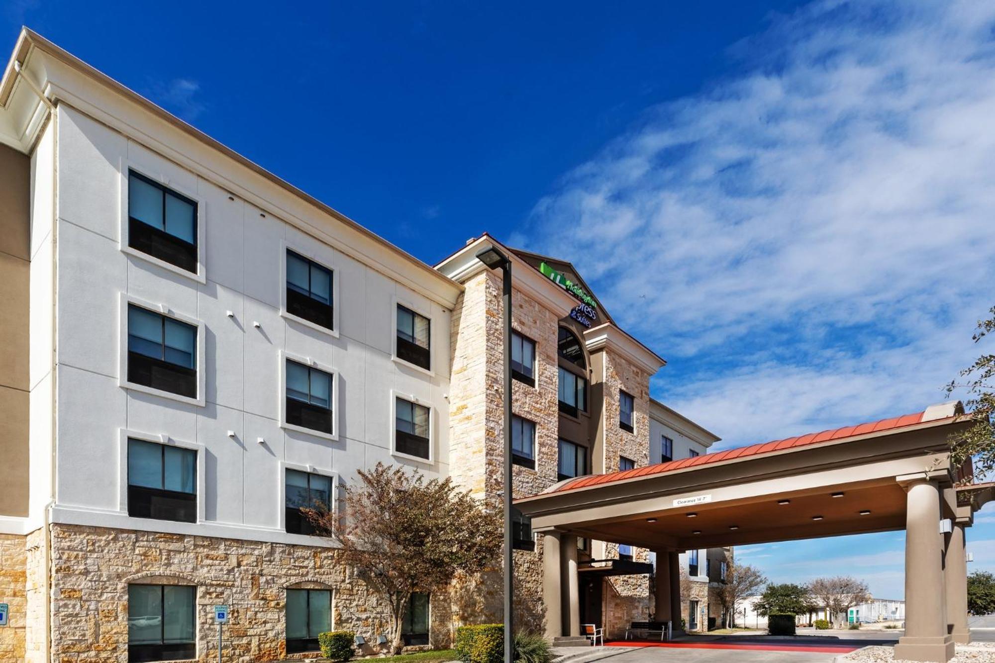 Holiday Inn Express & Suites Del Rio By Ihg Εξωτερικό φωτογραφία